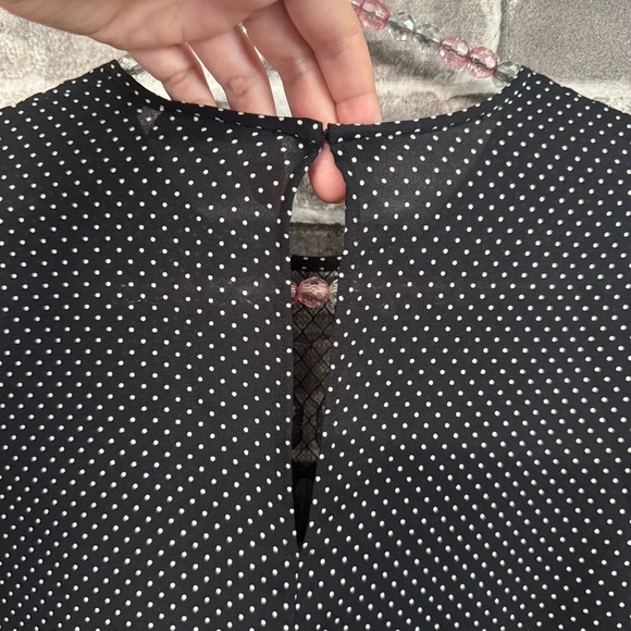 A.L.C. Black Polka Dot 100% Silk Jerry Blouse - Picture 13 of 13